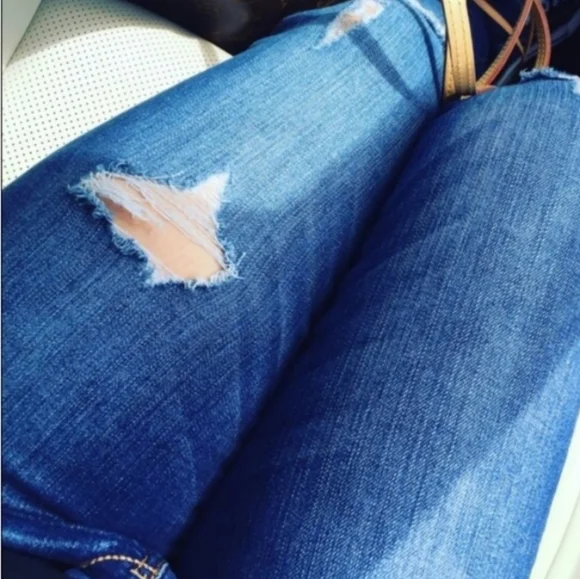 new ✨️ a&f distressed jeans - Picture 4 of 7